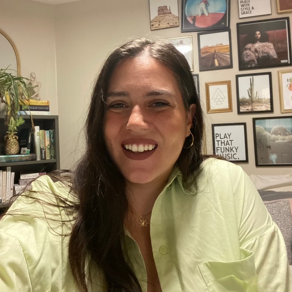 Meet your Posher, Amelia - Picture 1 of 1